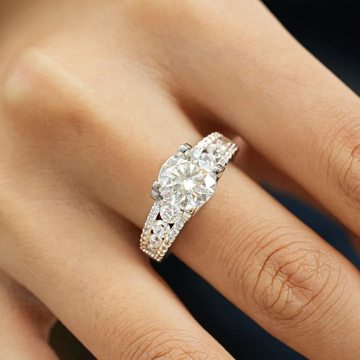 KnSam Anillo de boda de oro blanco de 9 K/14 K/18 K, joyas de oro auténtico, 4 garras con moissanita, alianzas Au 375/585/750, oro blanco, talla 47-65