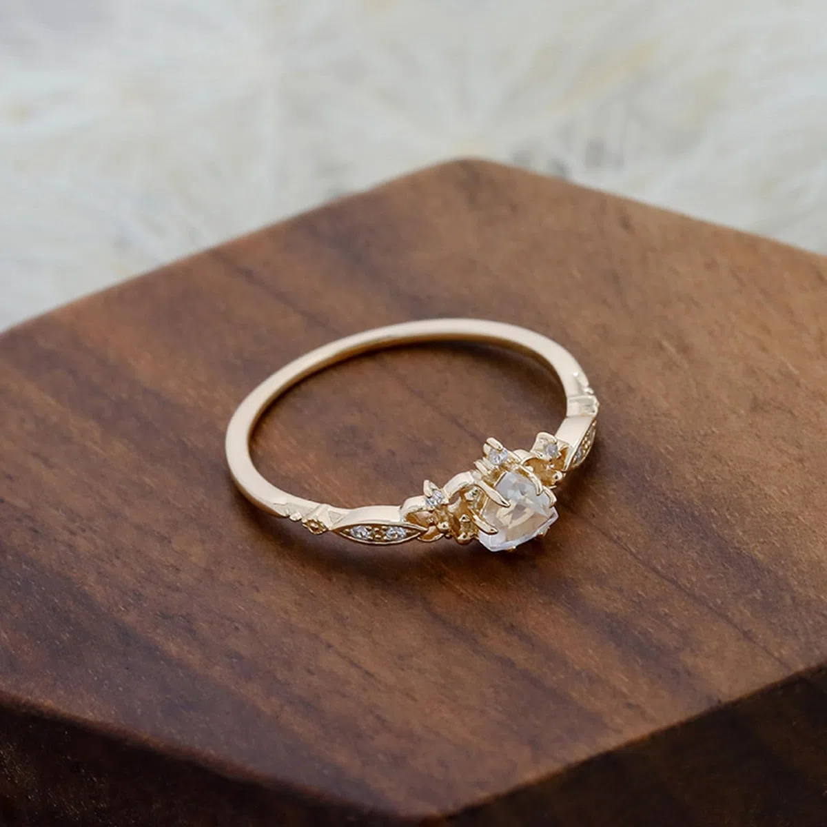 Anillo de compromiso de oro de 9 quilates, 14 quilates y 18 quilates para mujer, anillo vintage de filigrana y piedra lunar, oro auténtico