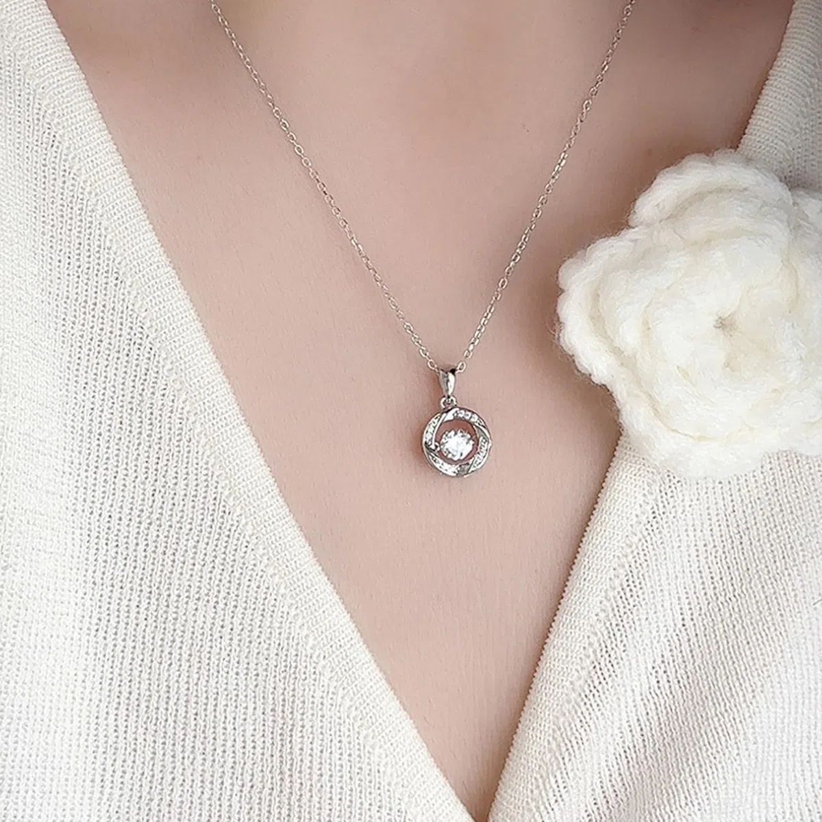 Collar de moissanita de oro de 9/14/18 quilates para mujer, collar con colgante circular con moissanita redonda de 0,5 quilates de oro real