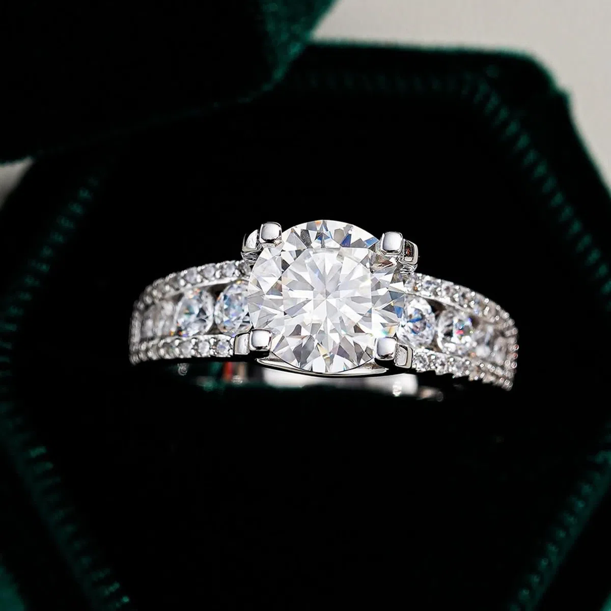 KnSam Anillo de boda de oro blanco de 9 K/14 K/18 K, joyas de oro auténtico, 4 garras con moissanita, alianzas Au 375/585/750, oro blanco, talla 47-65