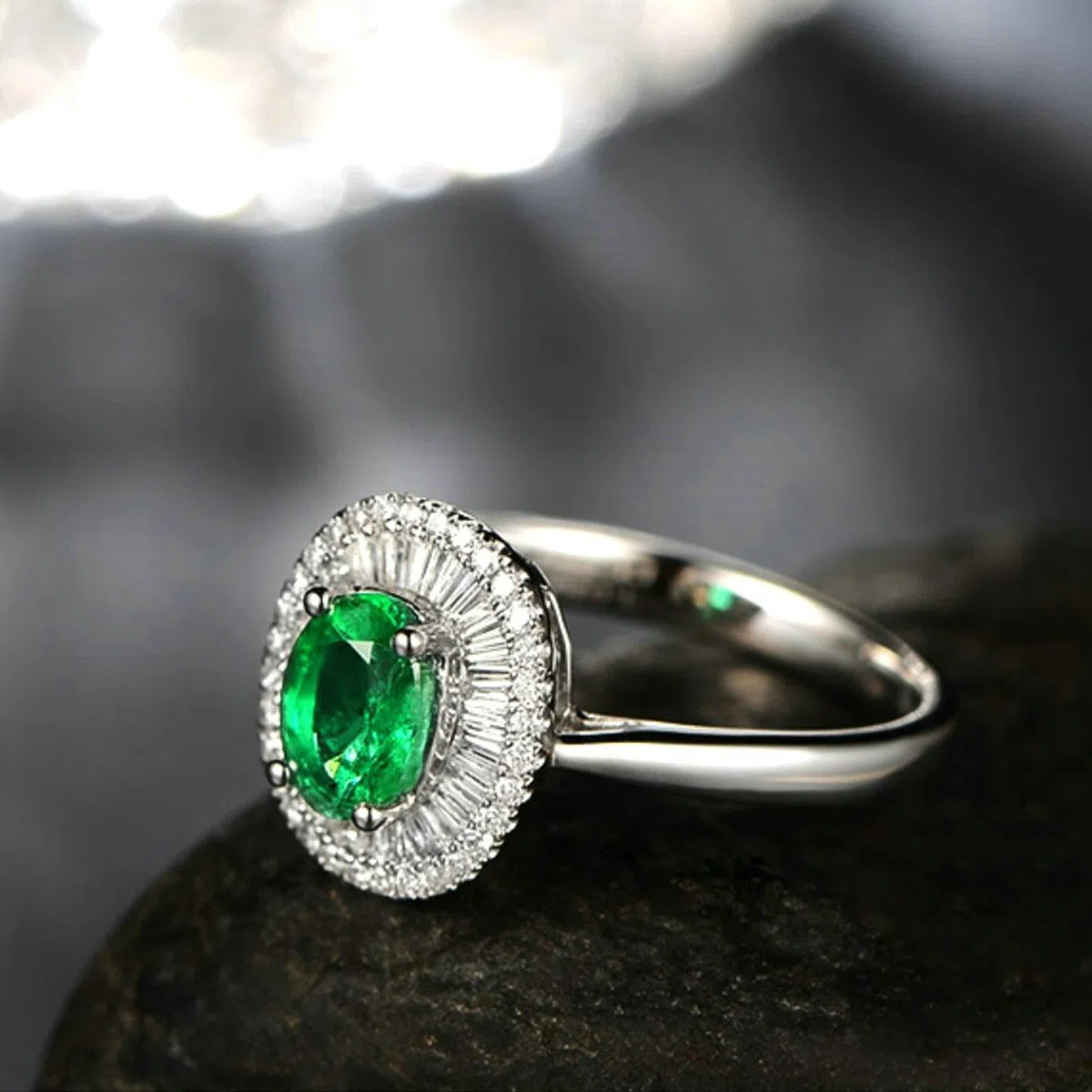 Anillo de boda de oro blanco real de 18 quilates y 14 quilates de 9 quilates para mujer, anillo de compromiso tamaño H 1/2-V 1/2 flores con esmeralda y moissanita de 1 quilate