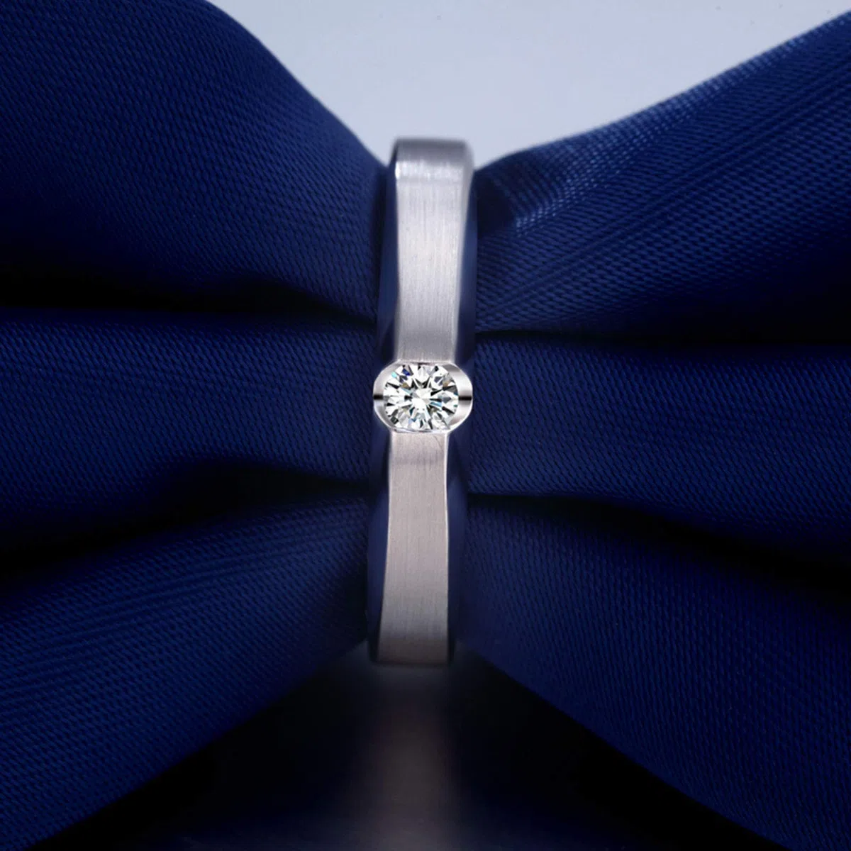 KnSam Anillo Oro de 18K, Redondo Anillo de Bodas con Diamante, Anillo de Hombre Anillo de Mujer (Precio por 2 Anillos)