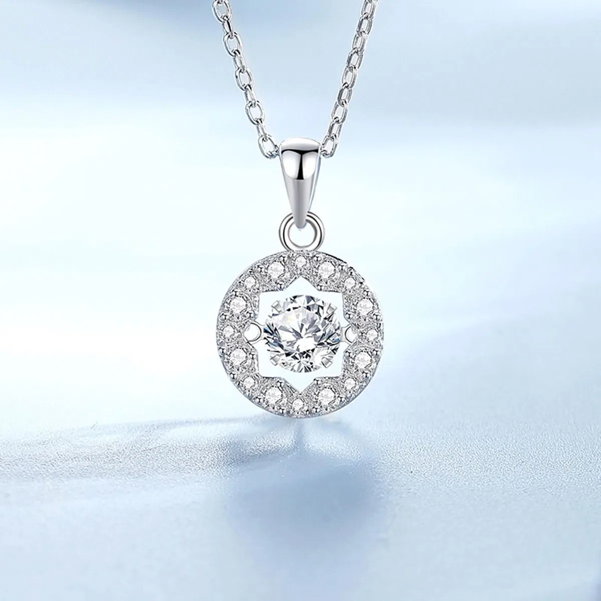 Collar de oro blanco de 9 kt/14 kt/18 quilates para mujer con colgante, hueco y redondo con topacio y moissanita de 0,75 quilates, cadena de plata azul claro para mujer